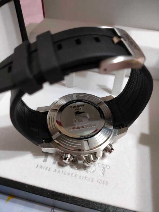 Tissot seastar手錶二手戴不到5次9.5成新。有喜歡勿下標請先聯絡陳先生0918870052