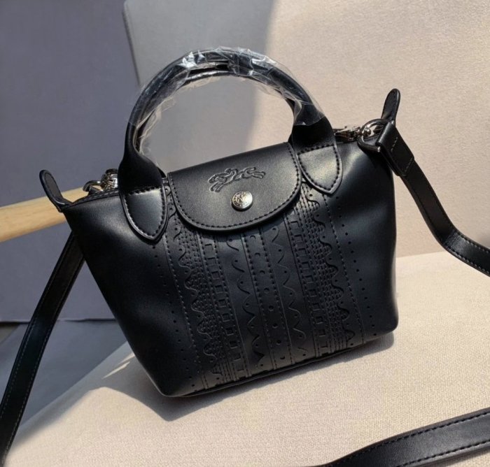 ❤小鹿嚴選❤法國正品Longchamp LE PLIAGE CUIR 2021春夏限定款mini羊皮蕾絲水餃包*附件