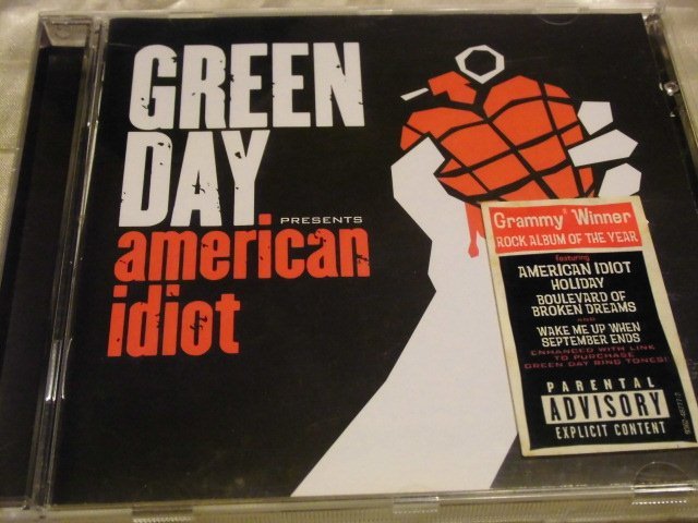 Green Day 年輕歲月合唱團 - American Idiot 美國白癡