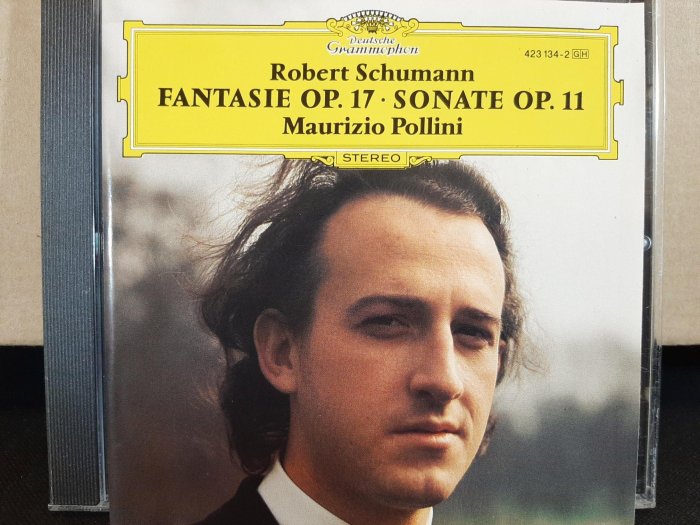 Pollini,Schumann-Fantasie Op.17,P.s No.1,波里尼鋼琴，演繹舒曼-幻想曲 OP.17,第一號鋼琴奏鳴曲，如新。