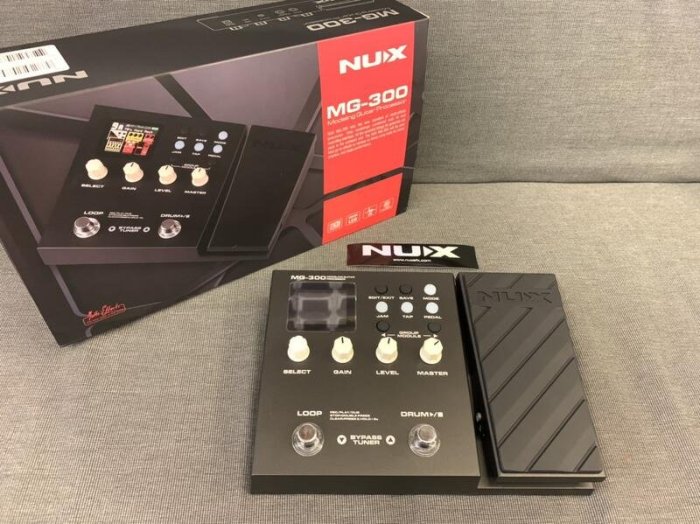 立昇樂器 現貨 NUX MG-300 綜合效果器 內建鼓機 入門推薦 買就送Prefox 捲弦器