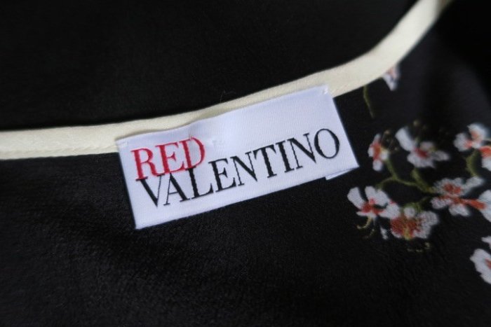 *Beauty*RED VALENTINO黑底碎花雪紡短袖襯衫 38號 6990 元W18