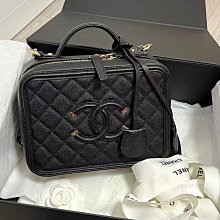 Chanel 香奈兒 小型 Vanity 化妝包 荔枝黑金 20 cm