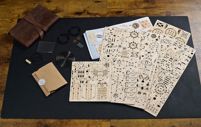 Ugears ڤT] UGR-S Wooden Model Kits DIYҫ