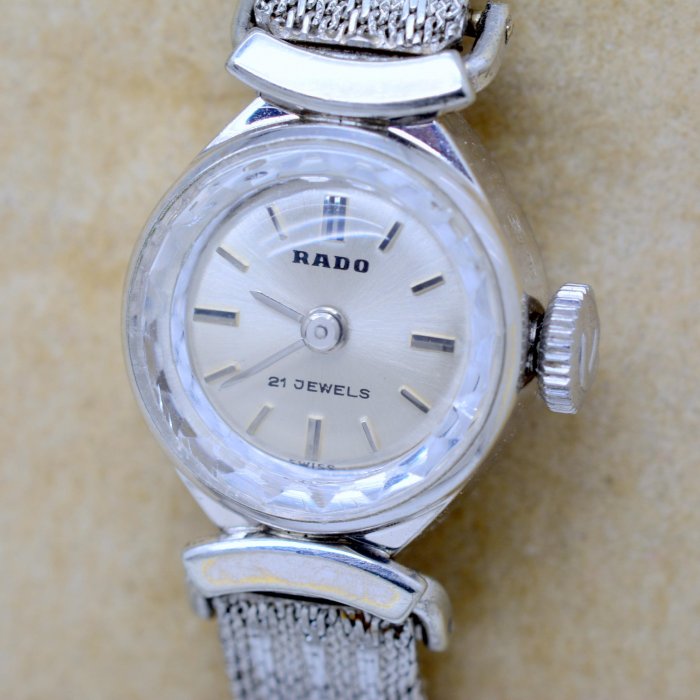 《寶萊精品》RADO 雷達表銀白圓型袖珍女子錶