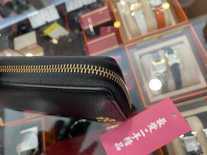 ☆最愛二手精品☆ GUCCI 黑色牛皮金GG LOGOㄇ字拉鍊長夾皮夾 428736 C2263