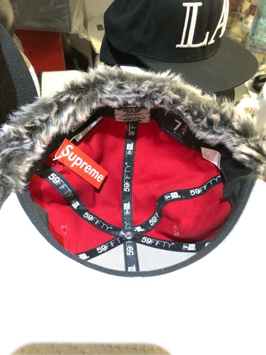 Supreme Earflap New Era 雪地帽全新未使用7 又4/3 | Yahoo奇摩拍賣