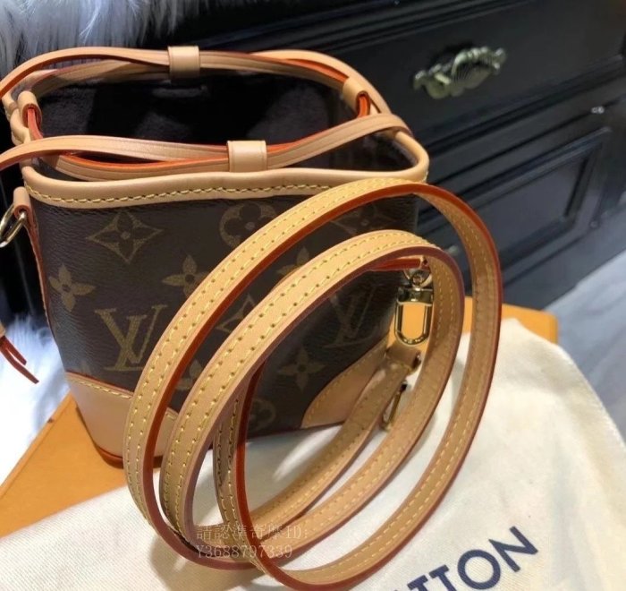 LOUIS VUITTON LV Noe purse mini