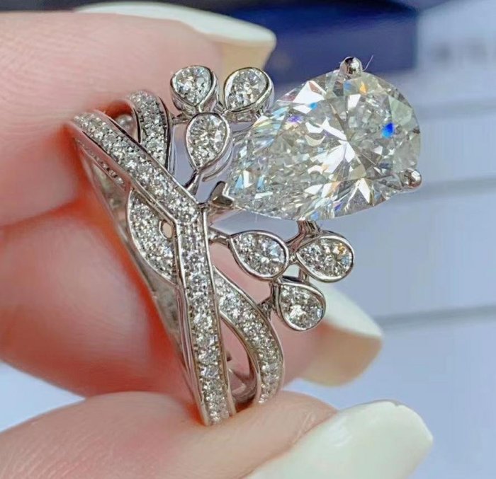 專櫃正品 CHAUMET 18K白金 3.08克拉 D VVS1 鑽石 戒指 （全新福利品，6折優惠出清換現金）