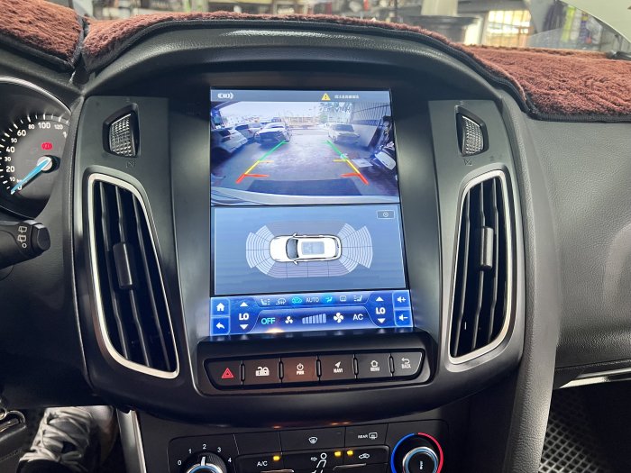 Ford 福特 Focus MK3 10.4吋豎屏專用機 Android 安卓版觸控螢幕主機 導航/USB/方控/倒車