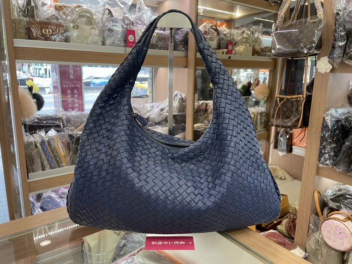 ☆最愛二手精品☆  BOTTEGA VENETA BV 藍紫色全皮編織拉鍊弧型和尚包肩背包手提包 115654 C3056