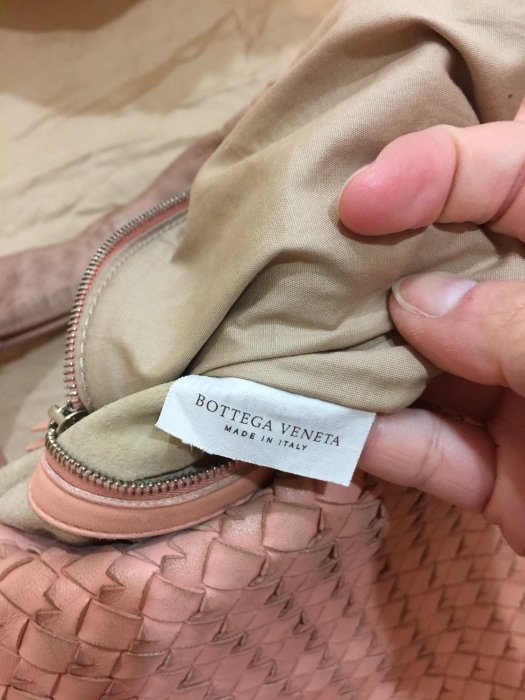 Bottega Veneta 粉橘小羊皮彎月肩背手提HOBO包