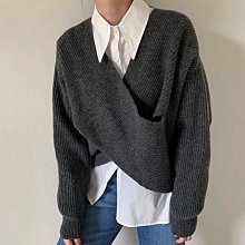 ＳｅｙｅＳ  復古簡約設計感日韓系顯瘦交叉V領百搭毛衣