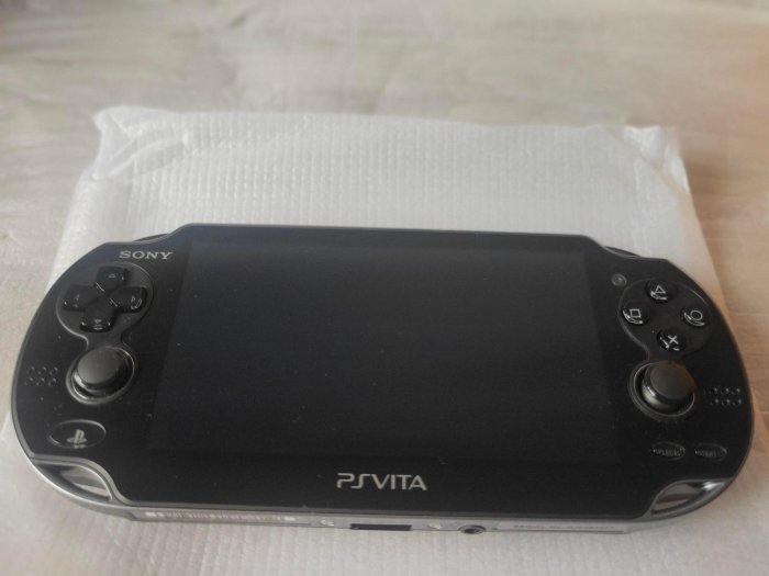 Sony PlayStation Vita PCH-1000 (ZA01 Wi-Fi水晶黑) 掌上遊戲機5英吋