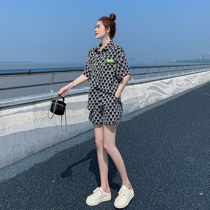 奢衣著-女生衣著 時尚 短褲 套裝 2023夏季 新款 韓版 洋氣 寬鬆 時髦 兩件套 大尺碼 顯瘦 套裝-質量保證