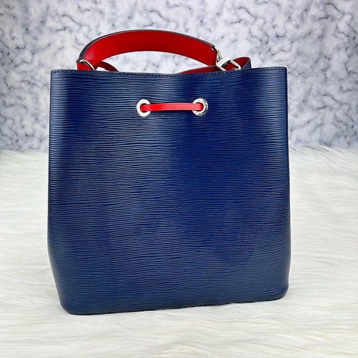 Louis Vuitton LV EPI M54367 靛藍/紅 水桶包
