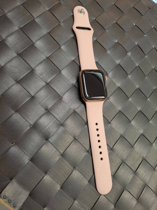 奇機通訊(巨蛋店)-二手 9.5成新 Apple Watch Series 6 40MM GPS 觸控螢幕 粉色