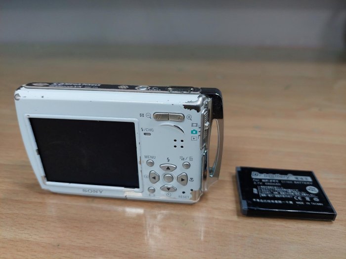 SONY DSC-T11 零件機  日本製  無法開機拍攝  附副廠電池1顆 無其他配件