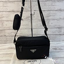 《真愛名牌精品》PRADA  1BC167 黑尼龍銀三角 橫式日字 相機包 / 組合包(附小包) *全新*代購