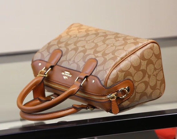 美國正品 琪琪OUTLET代購 COACH 58312 新款拼色防水防刮PVC皮革 斜背包 手提包 波士頓包 附代購憑證