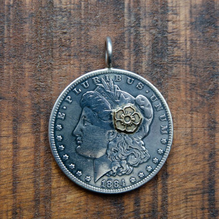 牛仔偵探 17世紀古董現貨North Works 一美元銀幣女王頭像點金花瓣玫瑰