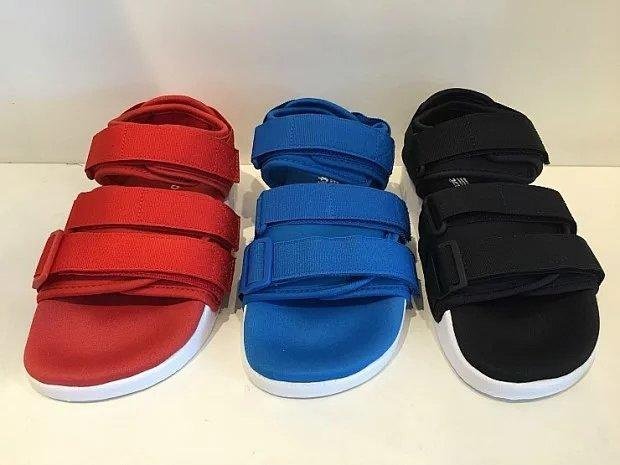【聰哥運動館】海外正品代購Adidas阿迪達斯魔術貼休閑平底涼鞋S7