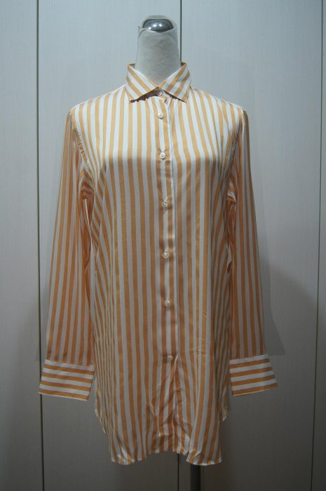 Loro Piana 黃色米直條絲衫    原購價   49600     特價 7500