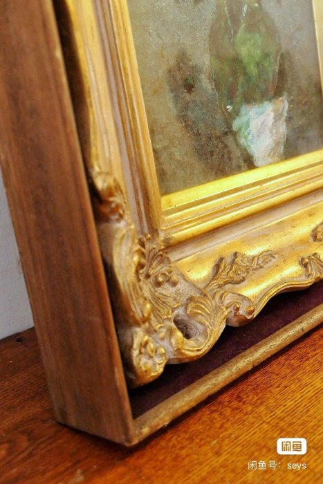 中古老油畫，花瓶里的雛菊，很特別的畫框，金色內框，歐式框外面