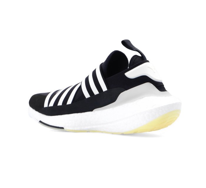 [全新真品代購-S/S22 SALE!] Y-3 三線設計 UltraBoost 休閒鞋 / 運動鞋 (Y3)