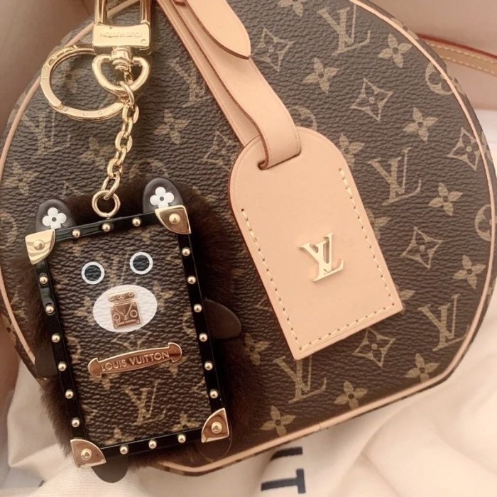 法國專櫃名牌 LOUIS VUITTON LV  LV硬殼帽盒包(圓餅包) 手提包 晚宴包 斜背肩背包 LV走秀款 經典原花硬殼圓餅包M43514