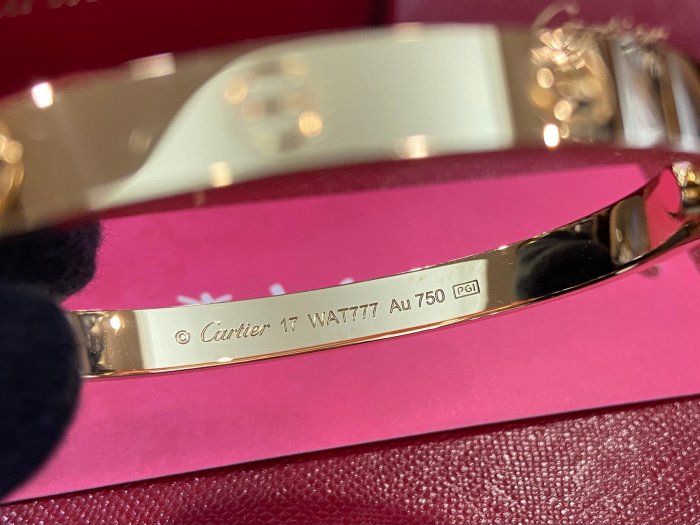 ☆最愛二手精品☆ CARTIER LOVE BANGLE 18K 750 卡地亞黃K金新版螺絲手環 17號 CRB6067517 XG5920