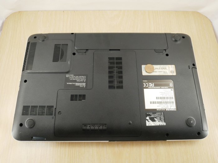 缺貨 UZ3C二手筆電 Toshiba L850 i5四核3.2G/2G獨顯/8G/固態256G/15吋效能型 新電池