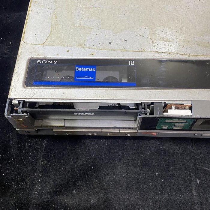 二手 零件機 SONY BETAMAX SL-650W 錄放影機 / 免運費 / lo 故障機 BETA