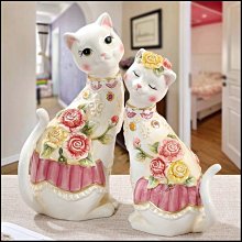 維多利亞風 白色陶瓷貓咪情侶擺飾品一對 手工彩繪玫瑰花小貓藝術品擺件 裝飾品居家布置結婚新婚祝賀送禮品【歐舍傢居】