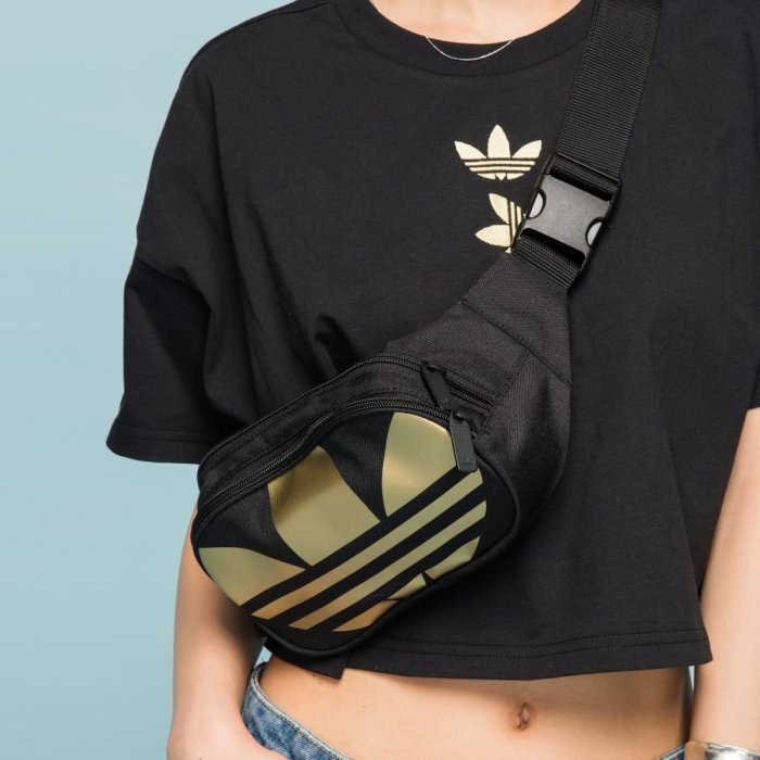 【豬豬老闆】ADIDAS ORIGINALS WAIST BAG 黑金 大LOGO 側背包 腰包 FT8917