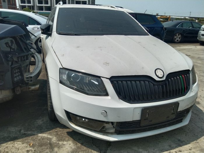 17年 SKODA/OCTAVIA 1.4零件車/報廢車 全車拆賣