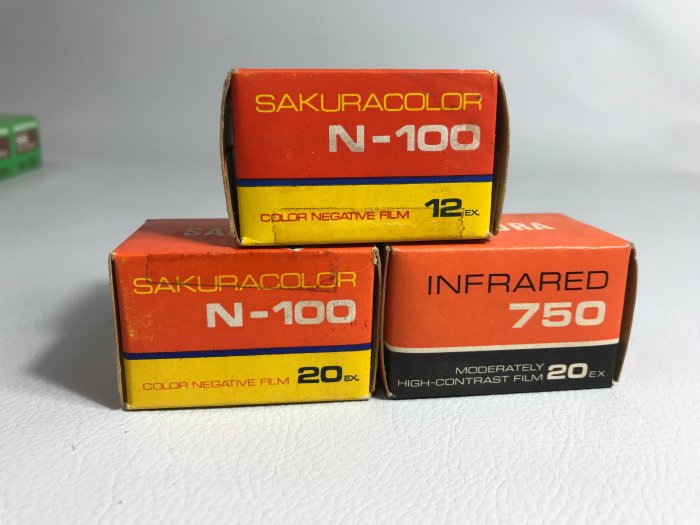 【藏舊尋寶屋】老日本 FUJI富士 Kodak柯達等品牌 過期40年以上 老底片一批*稀有老物*※2312101201420Y※