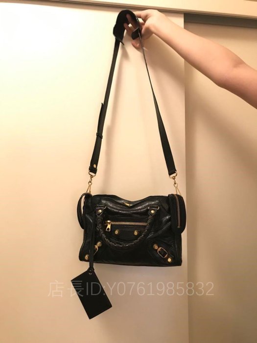 極美二手正品BALENCIAGA 300295 黑色 金扣 Mini City bag 機車包（已售）