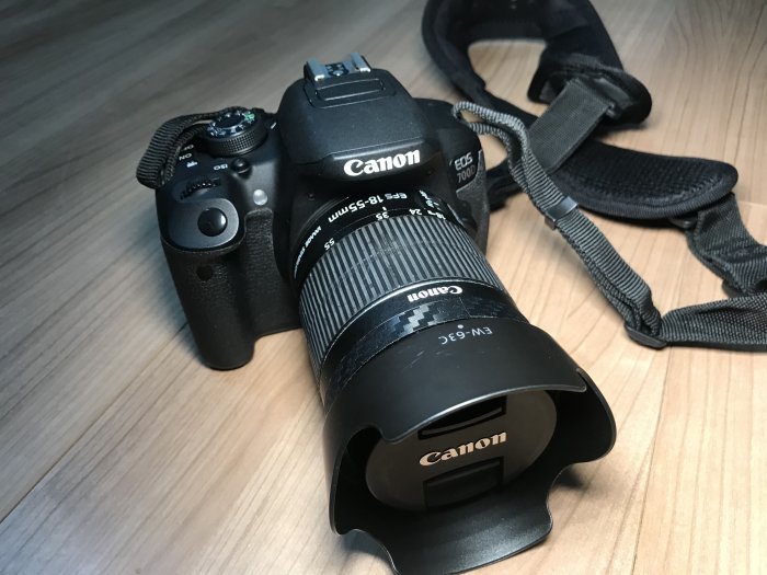 新手玩家最適合入門單眼相機 CANON 700D 單眼數位相機含18-55mm鏡頭