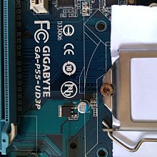 售 Intel 1156 主機板 (技嘉 GA-P55-UD3P) @過保良品@ 全固態電容