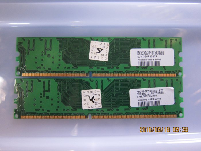 電腦記憶體~RAM DDR 400 256MB 2條