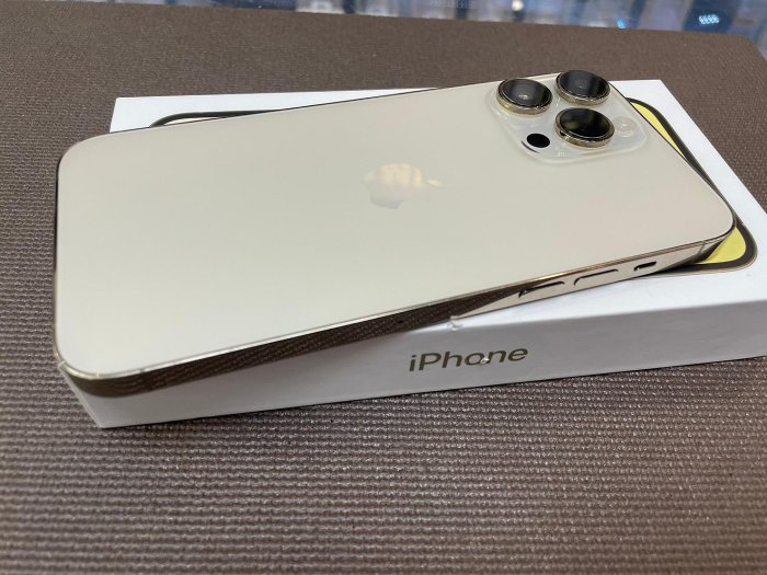 奇機巨蛋【256GB】二手 Apple iPhone 14 Pro Max 金色 店內保固三個月