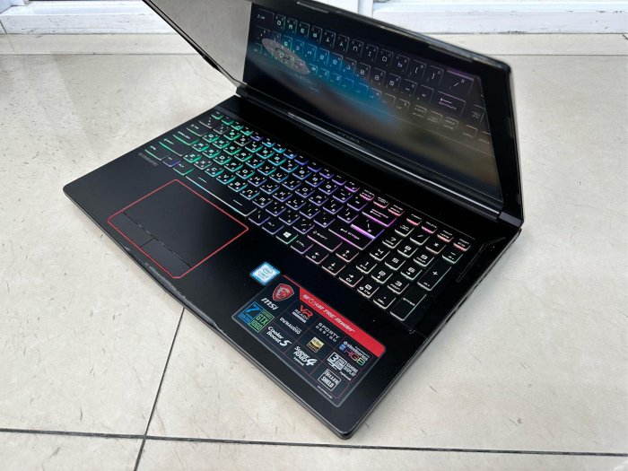 微星MSI GE63 7RE 高階電競筆電【i7 7700HQ / 256G+1T / GTX1060】