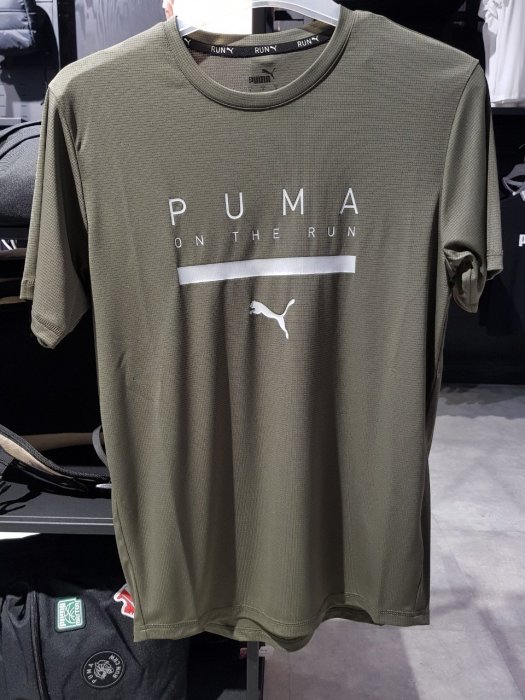 【豬豬老闆】PUMA 慢跑系列 Logo 透氣 運動 慢跑 短T 男款 黑 52085501 綠 52085544