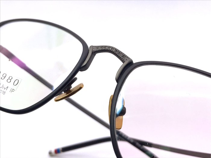 【降$1000】HELES 韓國 光學眼鏡 方框 純鈦 彈性鏡架  金屬框 濾藍光 全視線 thom browne造型