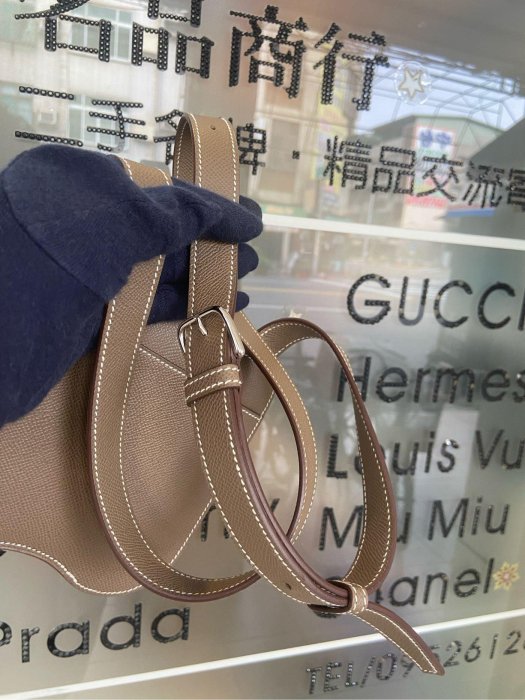 名品商行 2手名牌 HERMES 大象灰 Mini Della Cavalleria   U刻  銀釦 狀況93新 內裡有使用痕跡 請多参考圖片