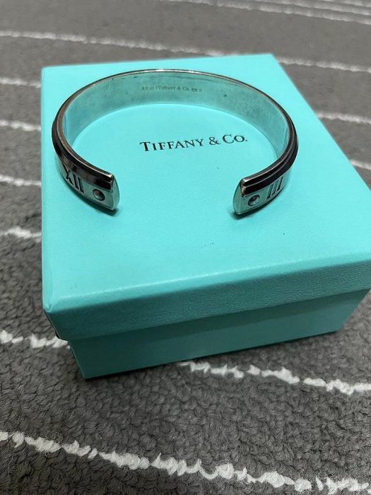 Tiffany&Co Tiffany 925 TI 寬版羅馬數字黑灰鈦開口手環 純銀925手環 手鐲..免運費