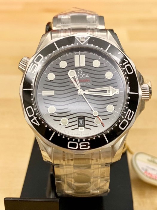 光華.瘋代購 [預購] 歐米茄 Omega Seamaster 海馬300米 210.30.42.20.01.001 42毫米大師天文台腕錶