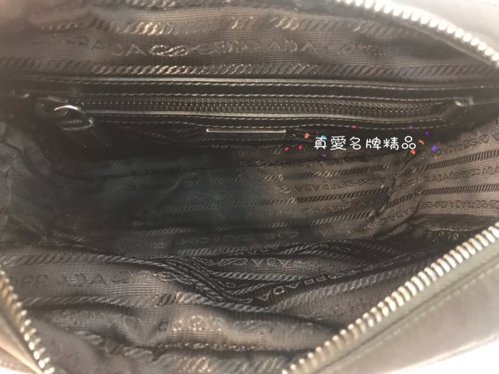 《真愛名牌精品》PRADA 2VH048 Fabric 黑尼龍雙拉鍊 相機包/側背包 (無小包) *全新*