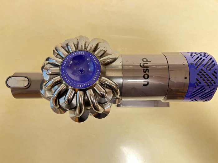 【陶屋】二手良品 Dyson V6 Fluffy吸塵器含配件便宜出售